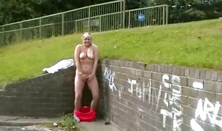 Privé porno video: busty vriendin ging zitten en rijdt een geschoren vagina op een persoon gratis lesbische sexfilms